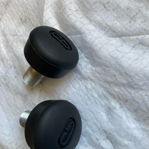 Riedell PowerDyne Adjustable Toe Stop (Pair) - Picture 8 of 13